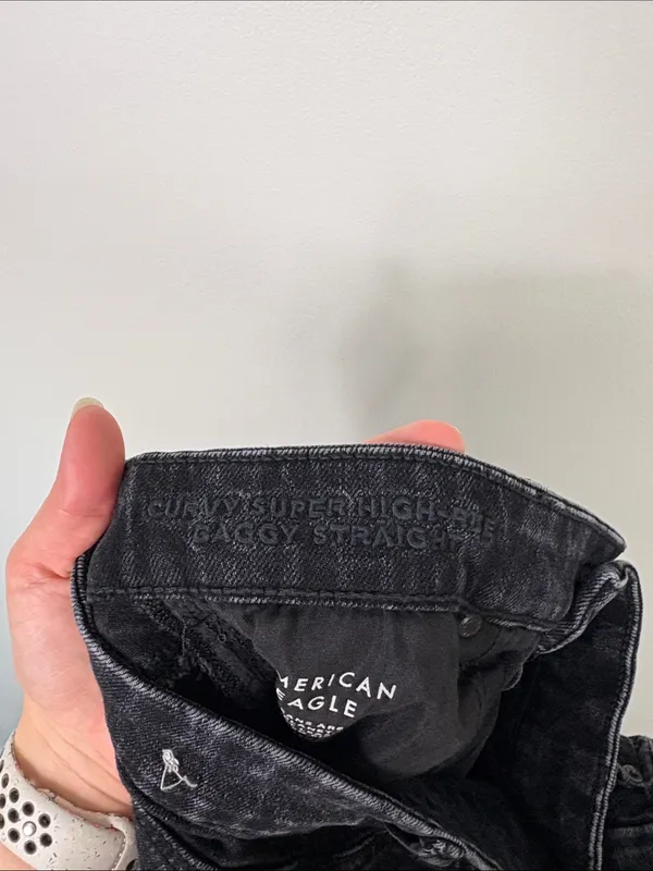 American Eagle Strigid Curvy Baggy Straight Jeans Women’s Size 8 Black Denim - Image 5