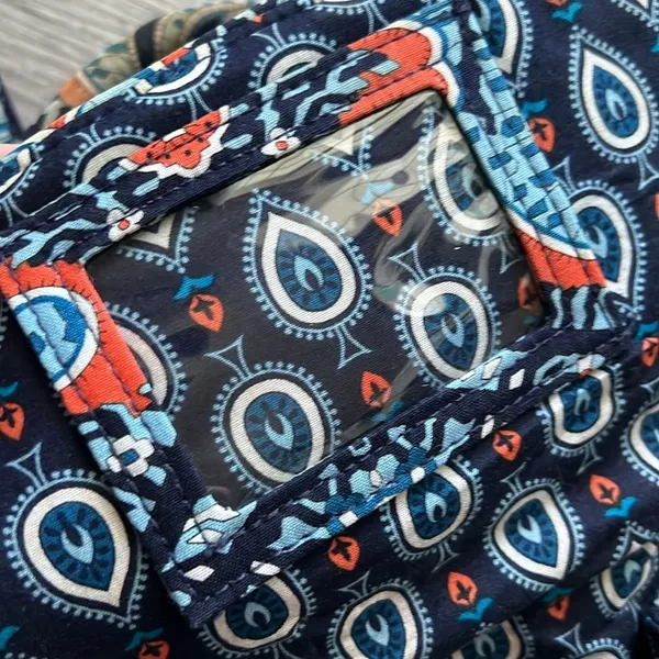Vera Bradley Ultimate BookBag - Image 4