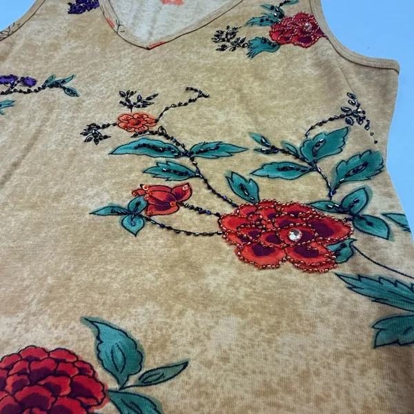 24 Karat Floral Beaded V-Neck Tank Top Size L - Image 8