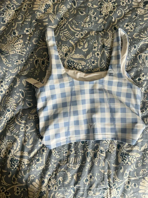 Active Old Navy Top - Image 2