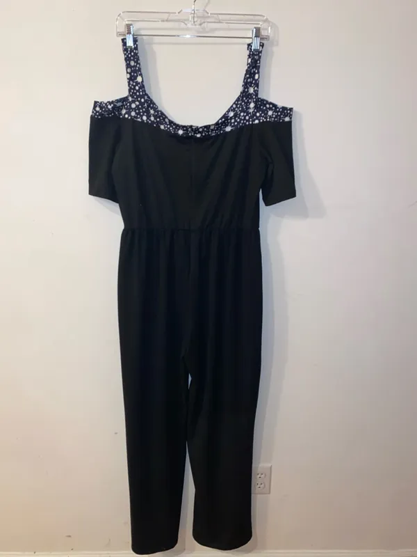 Black V-Neck Cold-Shoulder Pant Jumpsuit Size XXL Like New - Image 5