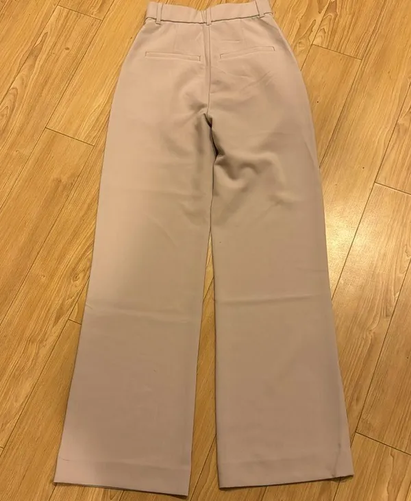 Abercombie & Fitch Ultra High Pants - Image 4