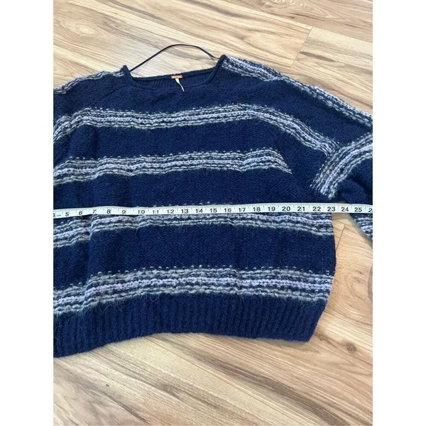 Free People Hockley Stripe oversized alpaca blend Sweater sz XS - Image 8