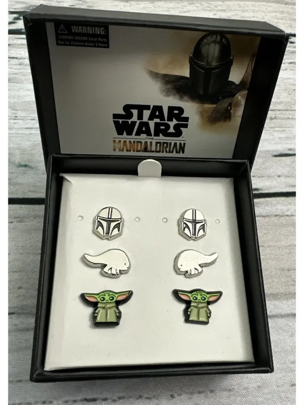 Disney Star Wars The Mandalorian Helmet, Grogu, Blurrg 3 Pair Earring Set NEW - Image 3