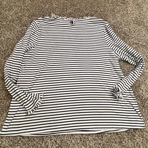 Croft & Barrow Women Plus 4X Striped Ruffle Neck Ribbed Long Sleeve Black White‎ - Image 5