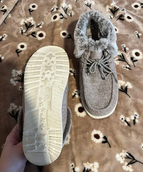 Grey Fur - Image 4