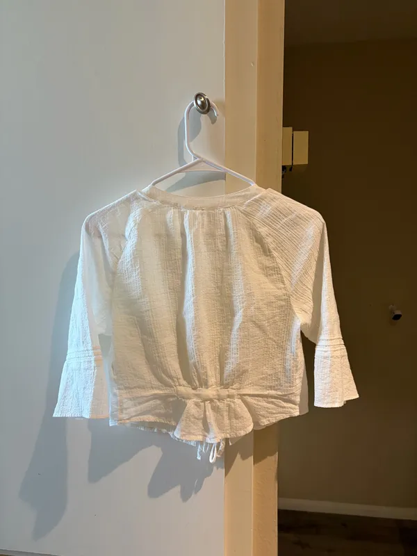Free people white tie front top with embroidered details - Image 4