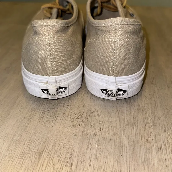Vans - Image 3
