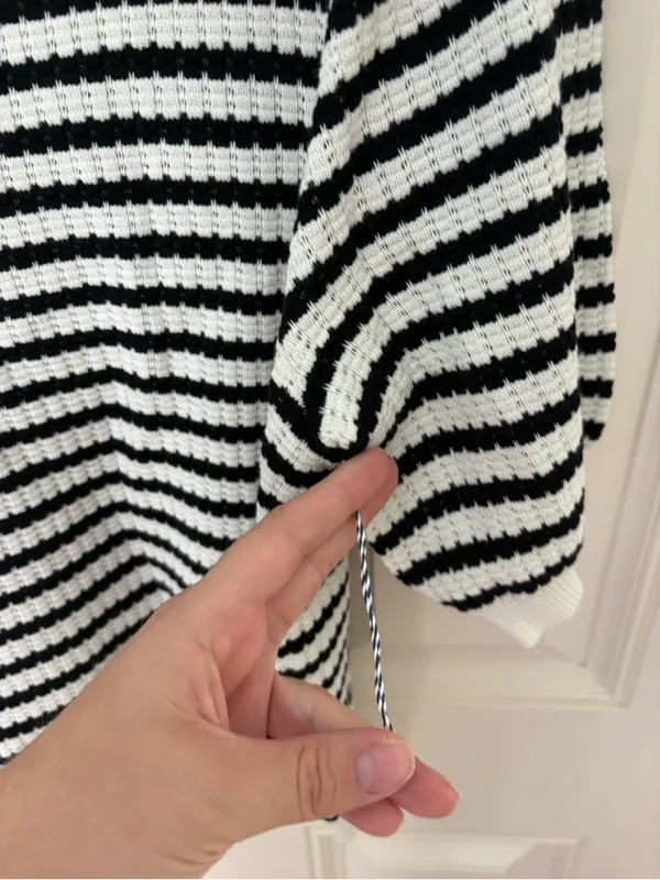 Draper James Puffed Sleeve Striped Sweater with Scalloped Detail Size Large - Image 4