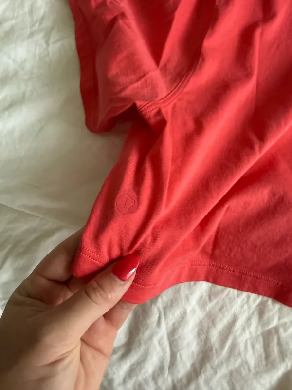 Cropped Lululemon T-Shirt All Yours - Image 3