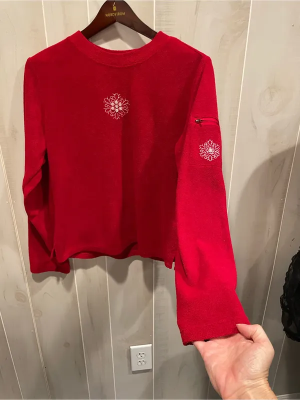 Christopher & Banks Cute red soft fleece snowflake 90s crewneck winter holiday cherry red sweatshirt - Image 5