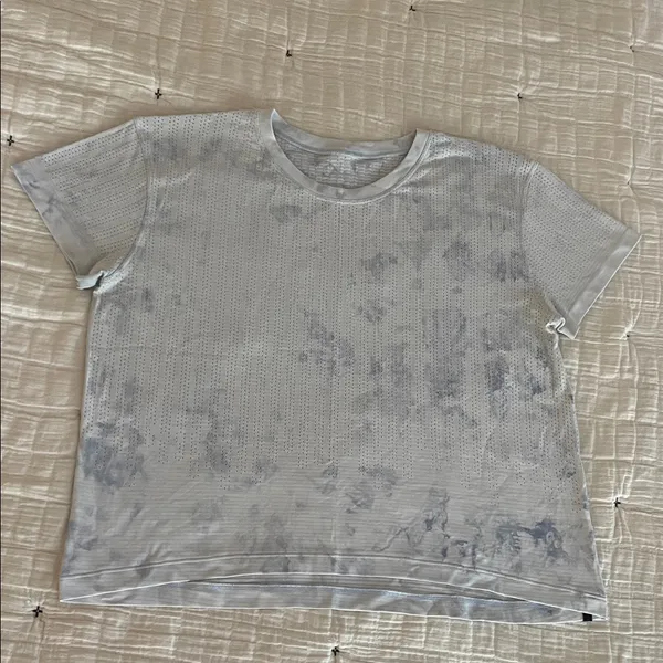 LULULEMON Train to Be Short Sleeve in Blue Linen / Chalk Wash Water Drop Size 10 - Image 2