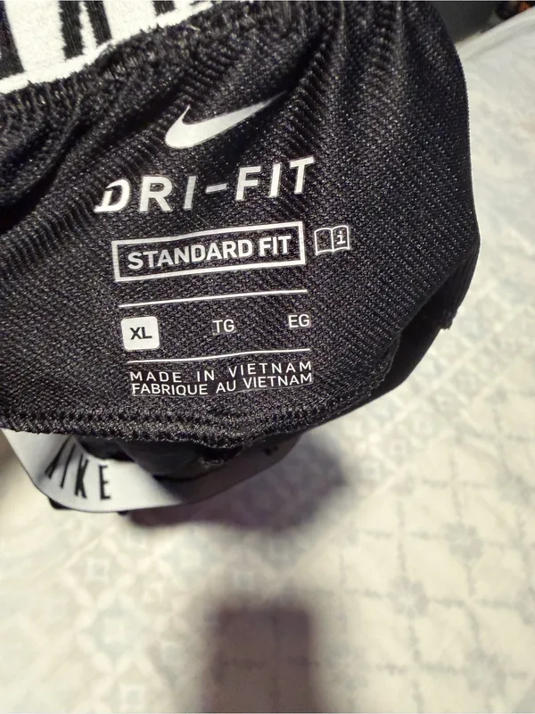 Nike Black Women's Athletic Shorts with Branded Waistband size XL - Image 3