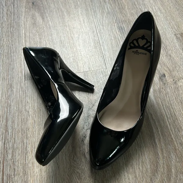 Fergalicious Black Heels Size 7.5 - Image 7