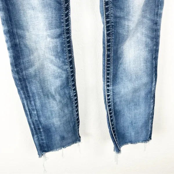 ROCK REVIVAL Alivia Blue Light Distressed Fray Hem Skinny Jeans 2 Boho Festival - Image 12