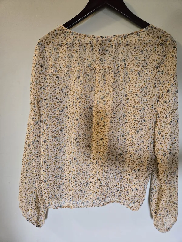 About A Girl Cream Floral Lace Yoke Blouse - Image 4