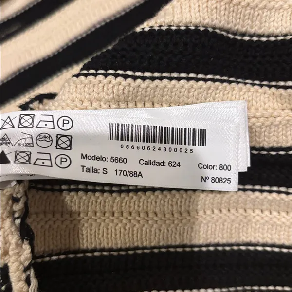 Massimo Dutti Black and Cream Striped Cardigan - Image 4