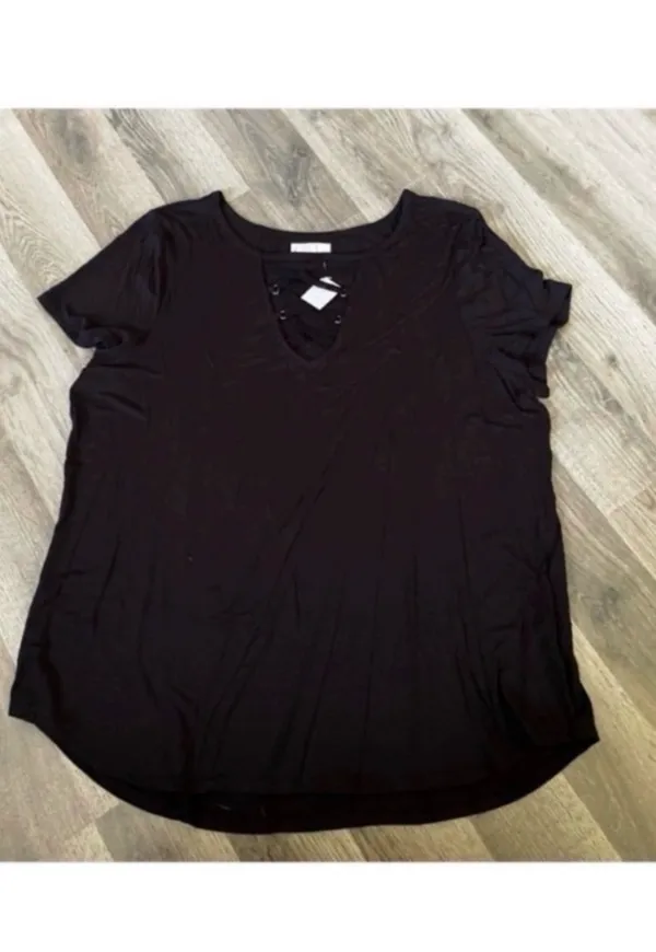 Maurices Black T-Shirt - Image 3
