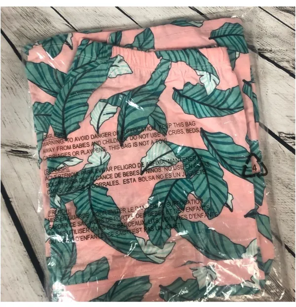 Mae Palm Tree Pajama Set Pink - Image 3
