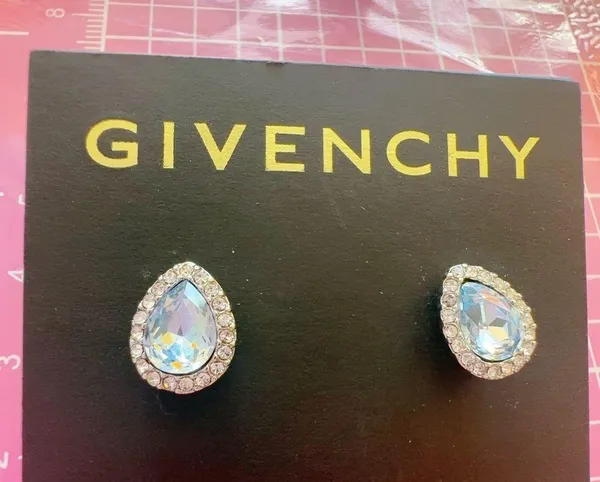 Givenchy earrings - Image 3