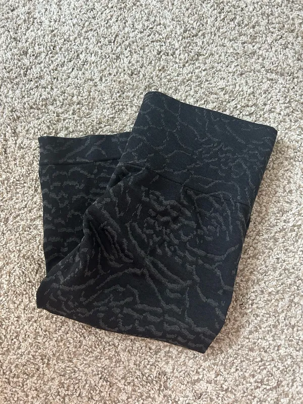 Gymshark shorts - Image 3