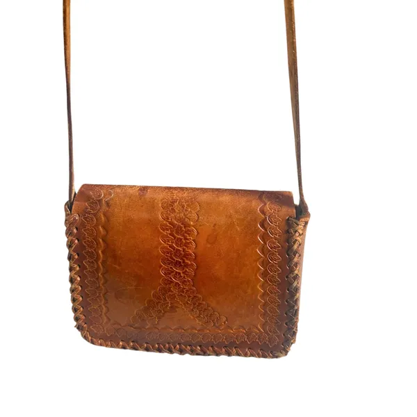 Vintage Style Hand Tooled Leather Crossbody Saddle Bag Boho Festival Purse - Image 3