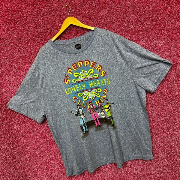 The Beatles Sgt Peppers Lonely Hearts Club Tshirt 3X - Image 3
