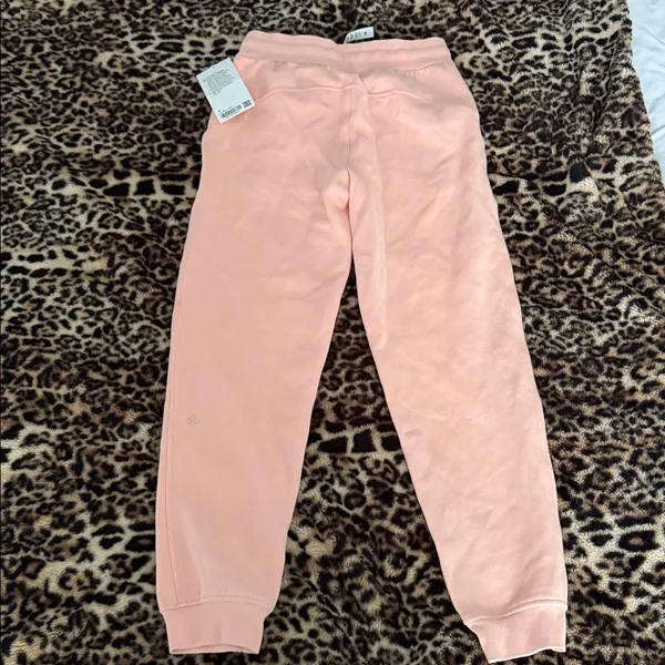 Lululemon Brand new joggers - Image 4