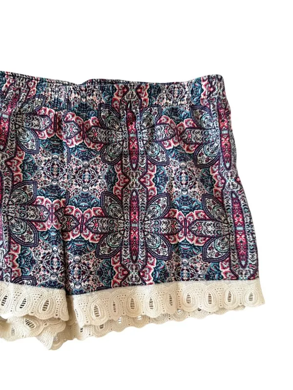 ARTISAN NY Multicolor Lace Trim Shorts Size Medium - Image 4