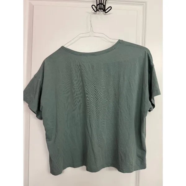 Lululemon Cates Cropped Tee Sage Green Size 12 - Image 6