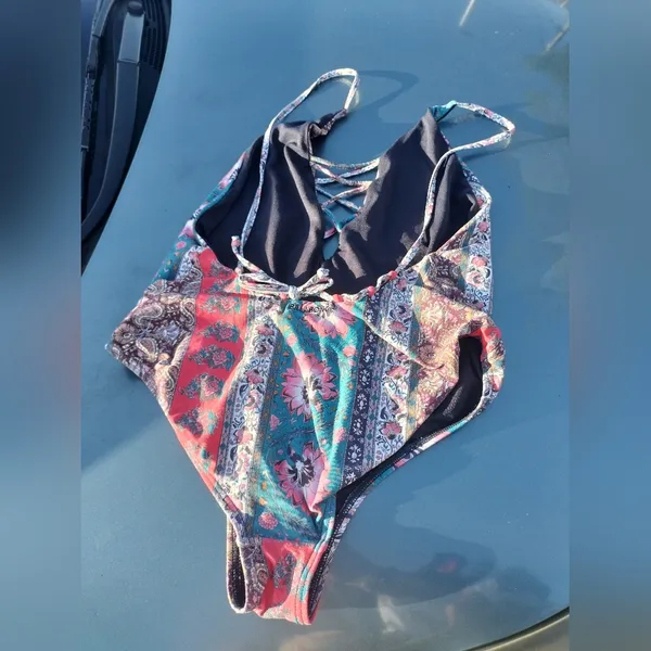 Billabong Bohemian Hipster Multi Colored One Piece Small - Image 4