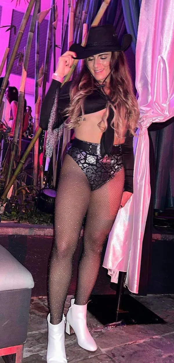 Sexy Cowgirl Costume - Image 4