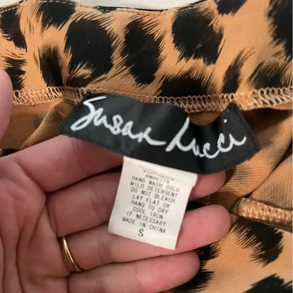 Vintage Susan Lucci high waisted animal print midi pencil skirt! - Image 6