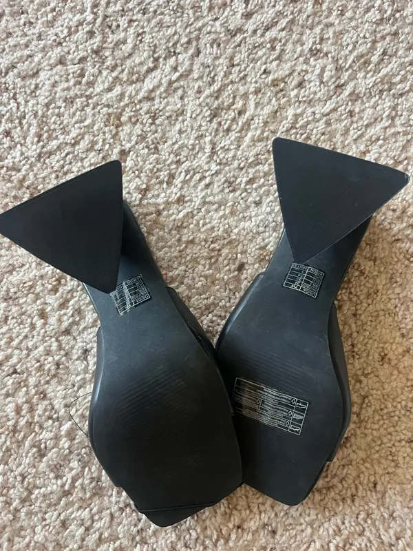 Forever 21 black heels  - Image 3