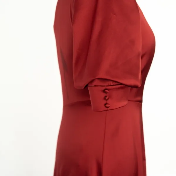 Kay Unger - Izabella One Shoulder Satin‎ Gown - Image 13