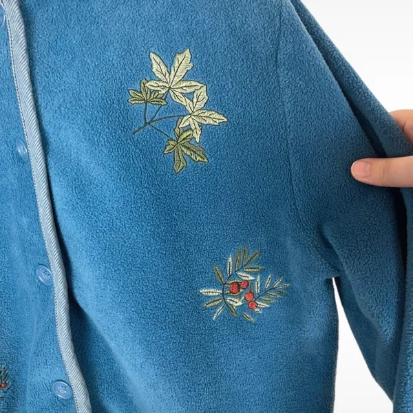 Vintage Cherokee Womens Size Large Embroidered Christmas Cottagecore Jacket Blue - Image 4
