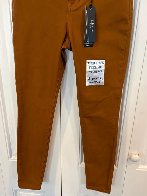D. Jeans brown jeans size 4/27 - Image 4
