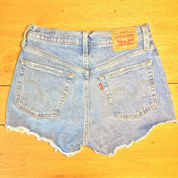 Levi’s 501 Jean shorts 26 button-fly medium wash distressed - Image 2