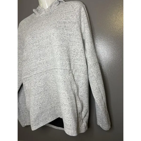 Lululemon Hoodie Womens Medium Gray Textured Fleece Pullover Reflective Pockets - Image 4