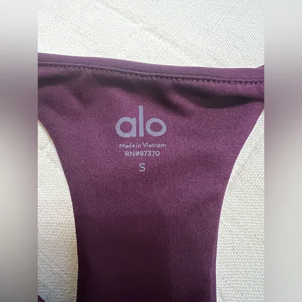 Alo Yoga Sports Bra size SMALL - Image 5