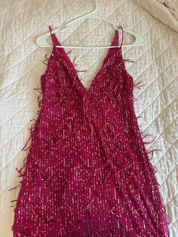 Magenta homecoming dress dillards - Image 4