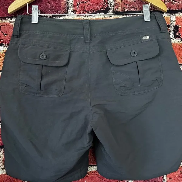 Women’s the north face shorts - Image 4