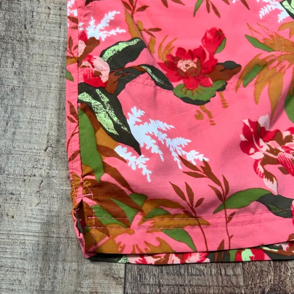 Columbia Women's XL Bogata Bay Stretch Printed Shorts Pink Tropical Floral 5" - Image 2