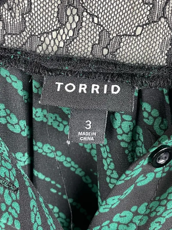 Torrid Georgette Lace Trim Drop Leopard Green Print Long Sleeve Blouse Size 3X - Image 6