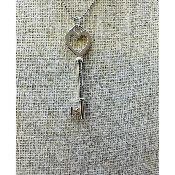 Tiffany & Co Elegant Large Sterling Silver Open Heart Key Pendant Only W/Box‎ - Image 2