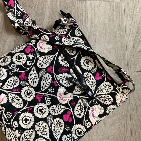 Vera Bradley - Image 2