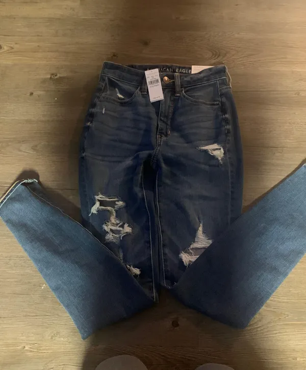 American Eagle Jeans - Image 2
