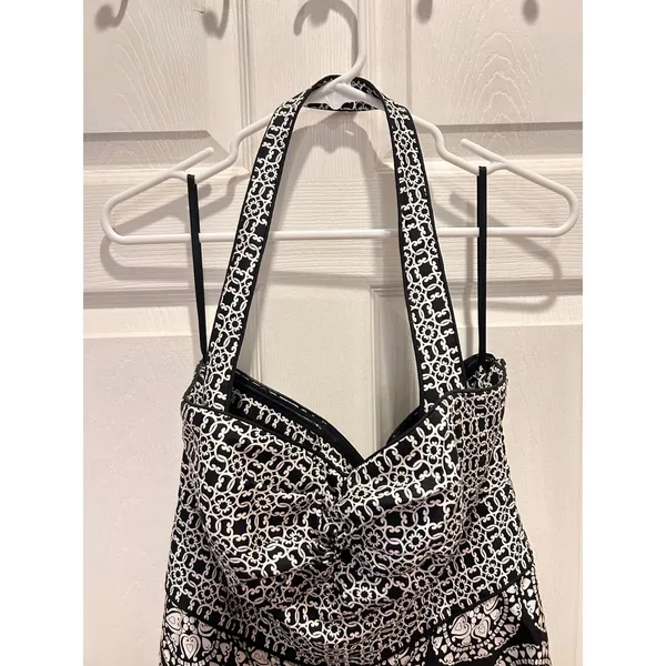White House‎ Black Market 100% Silk Halter Dress Black White Medallion Print 14 - Image 4