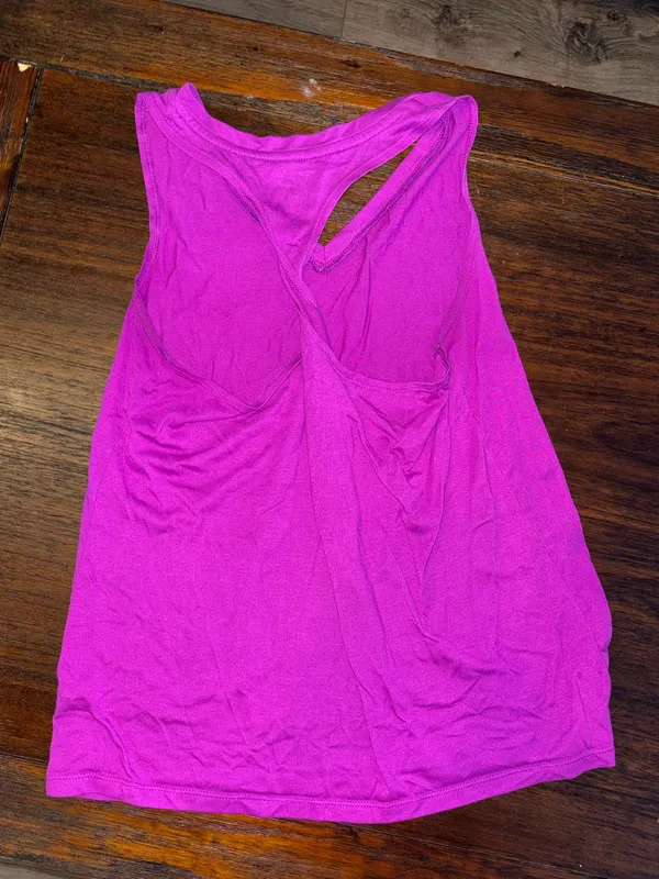 Old Navy Active Tank - Image 2