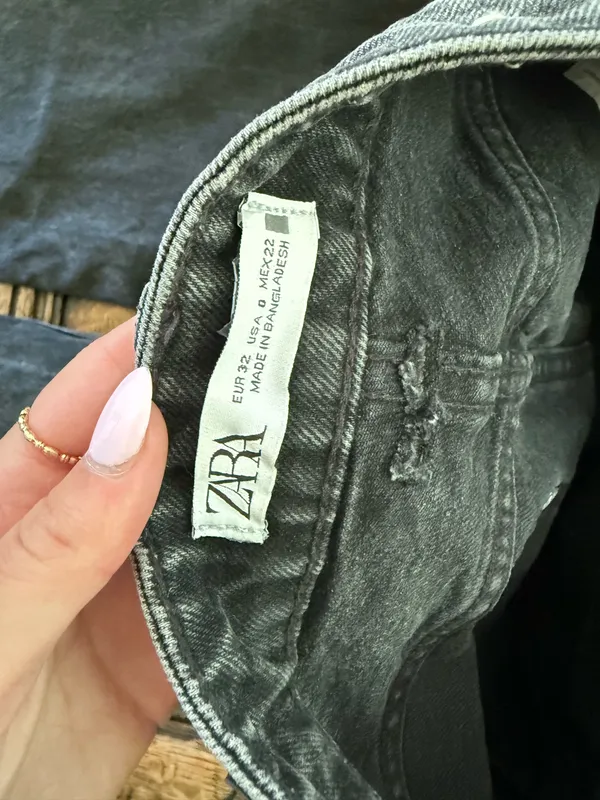Black Zara straight leg jeans - Image 4